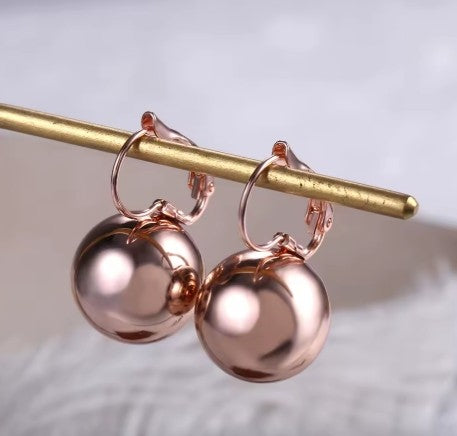 Shiny Ball Stud Earring