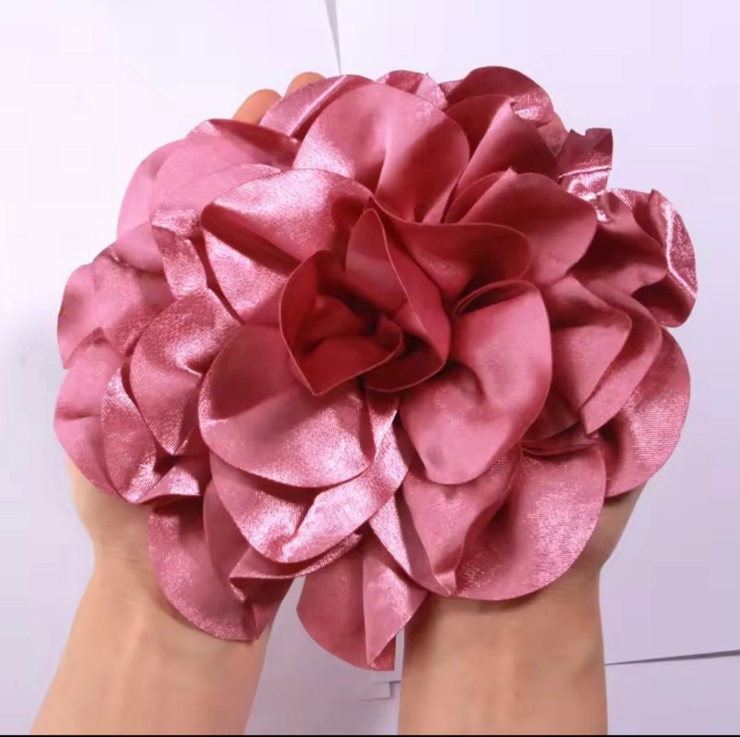 Oversized Flower Broach