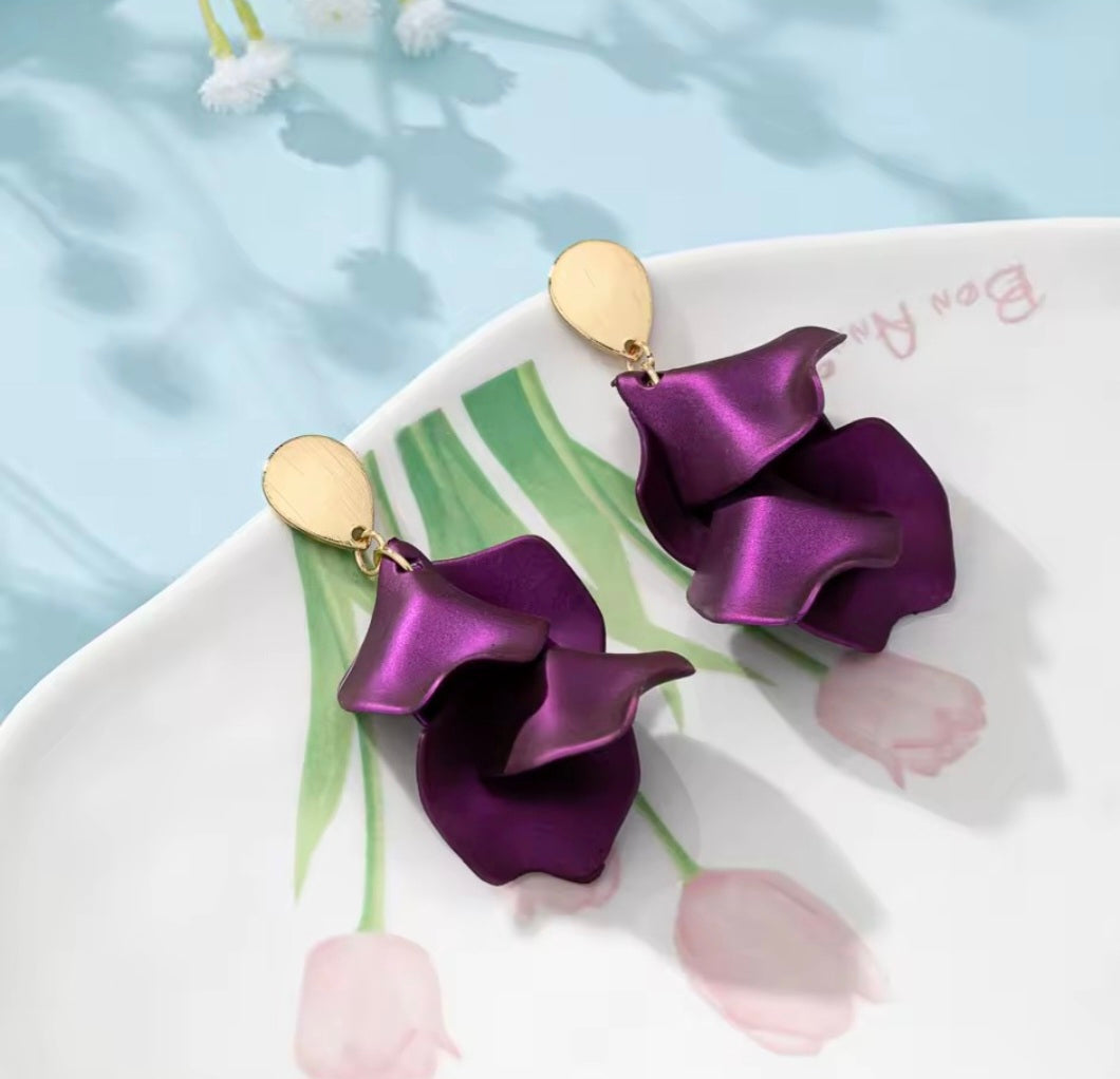 Metallic Petal Earrings