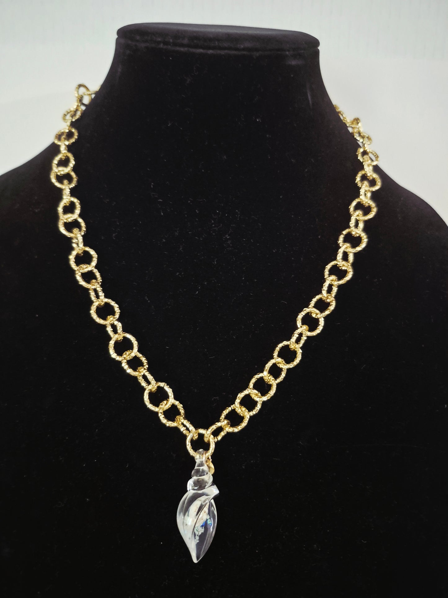 Small Acrylic Conch Shell Necklace
