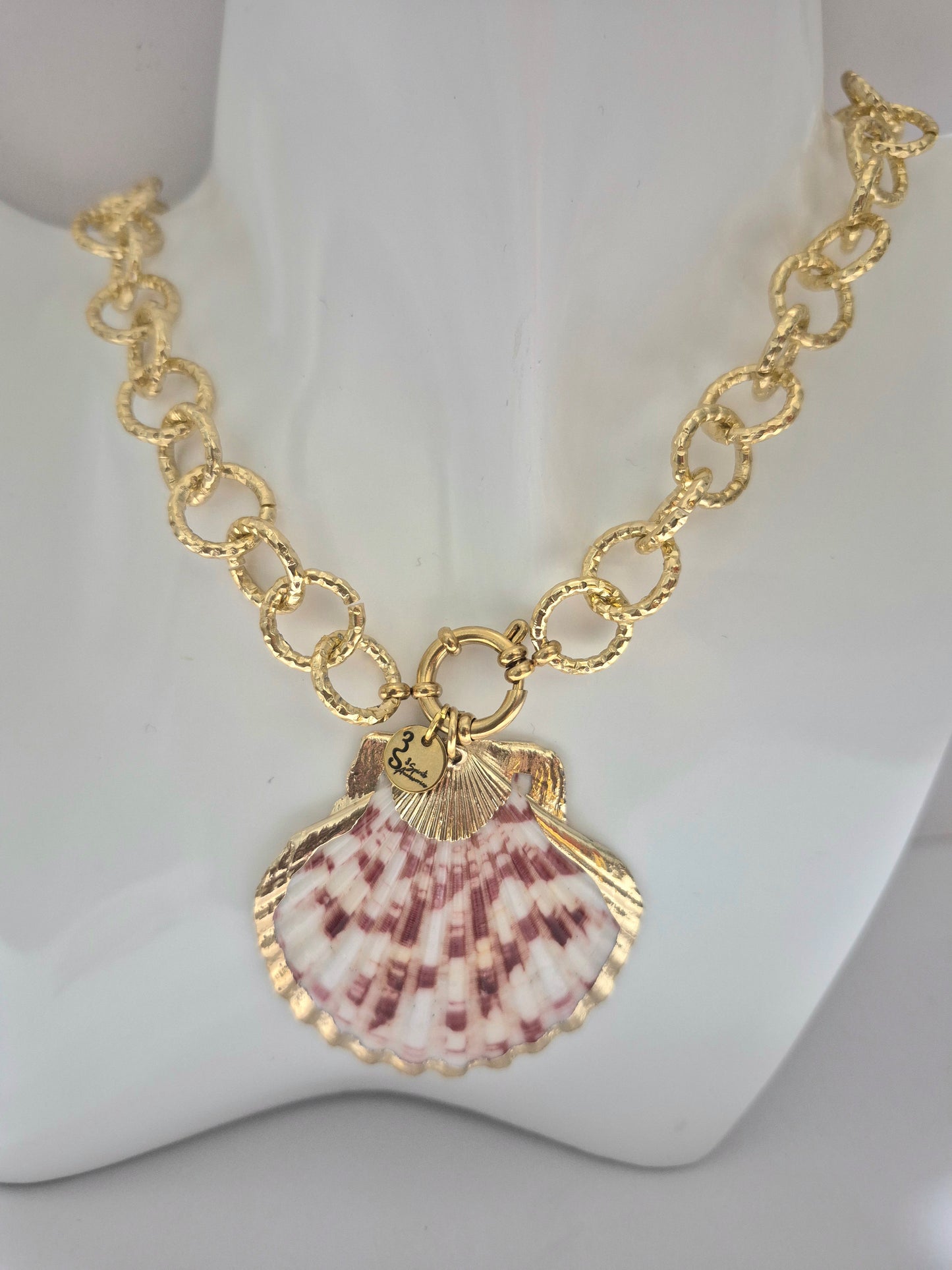 Gold Link Shell Necklace