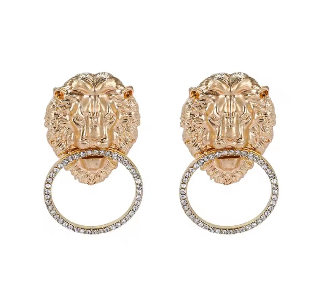 Stylish Lion Head Round Hoop Earrings