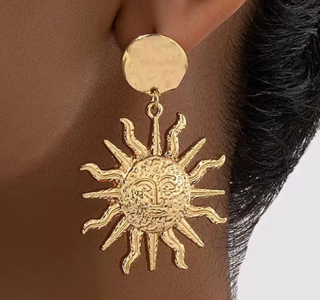 Gold Simple Sun Earrings