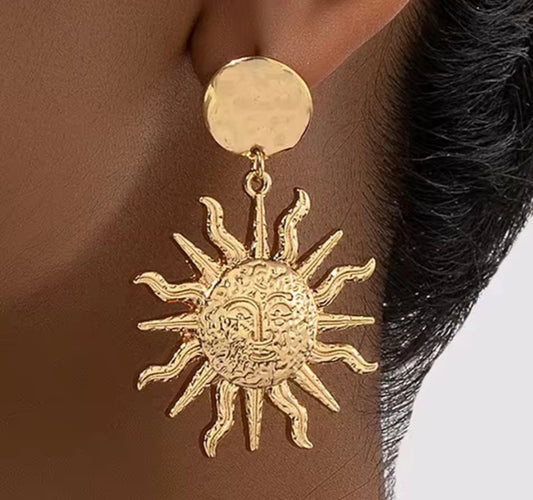 Gold Simple Sun Earrings